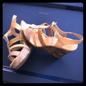 New, never worn wedges